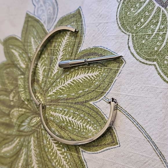 Bracelet 18k White Gold Filled Model Version Screw Bangle Slim - Picture 8 of 12